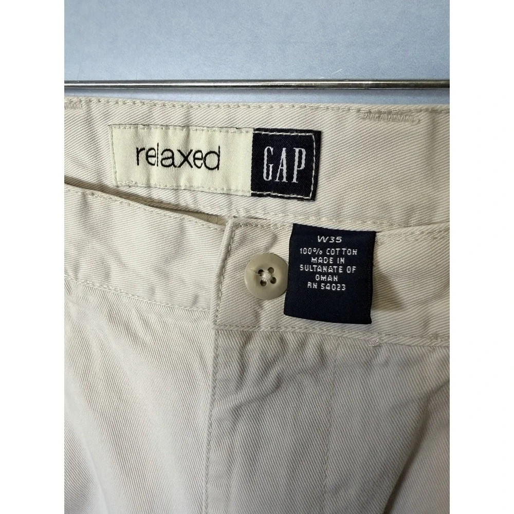 1990's GAP Men's Pleated Shorts Size 35
